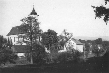 Teilansicht mit Kirche