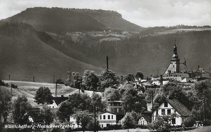 W&uuml;nschelburg mit Heuscheuergebirge