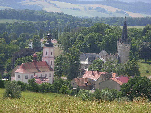 Schlo&szlig; und Kirche