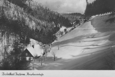 Heuscheuerstra&szlig;e im Winter