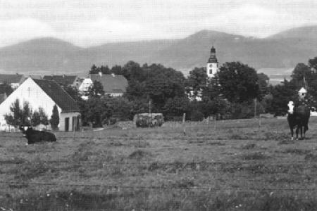 Teilansicht mit Kirche