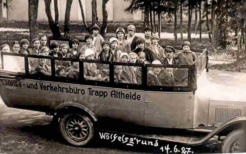 Ausflugsbus aus dem Fuhrpark der Firma Trapp aus dem Jahr 1927